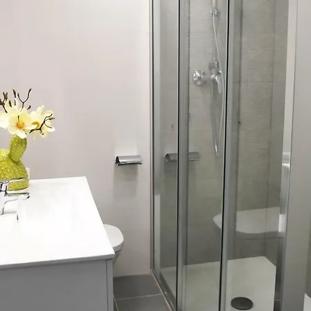 Living4torremolinos Sea Breeze Apartment *